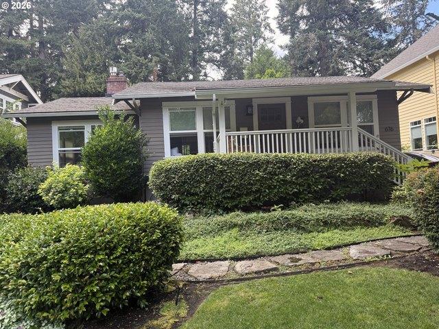House for sale in Lake Oswego, Clackamas County