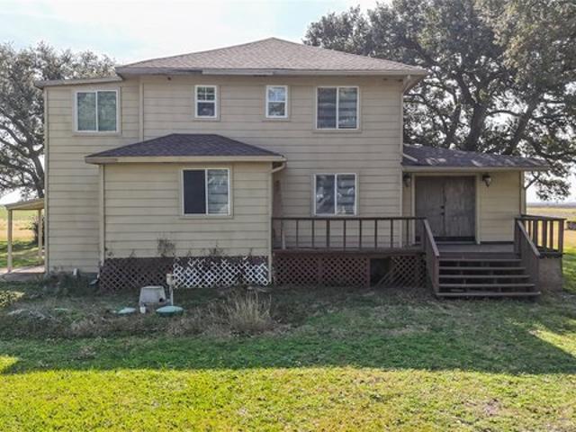 House for sale in El Campo, Wharton County