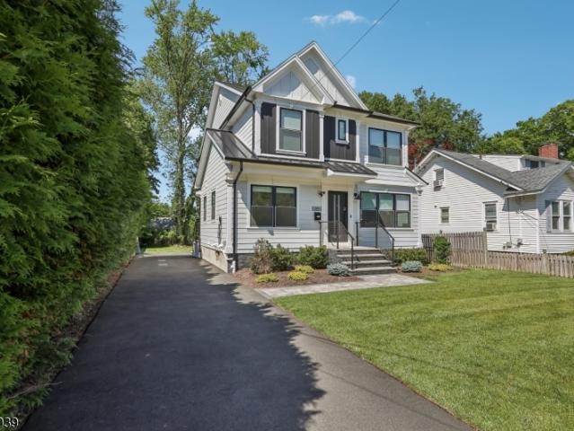 House for sale in Oradell, New Jersey