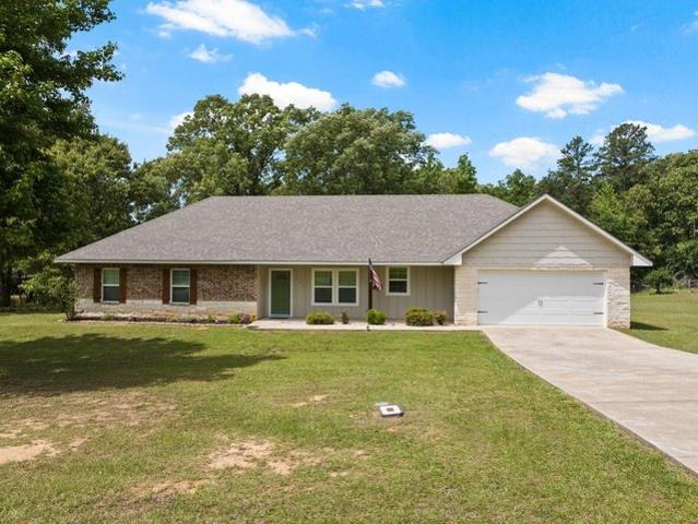 House for sale in Henderson, Texas