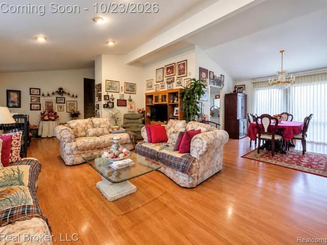 House for sale in Birmingham Farms, Bloomfield Township