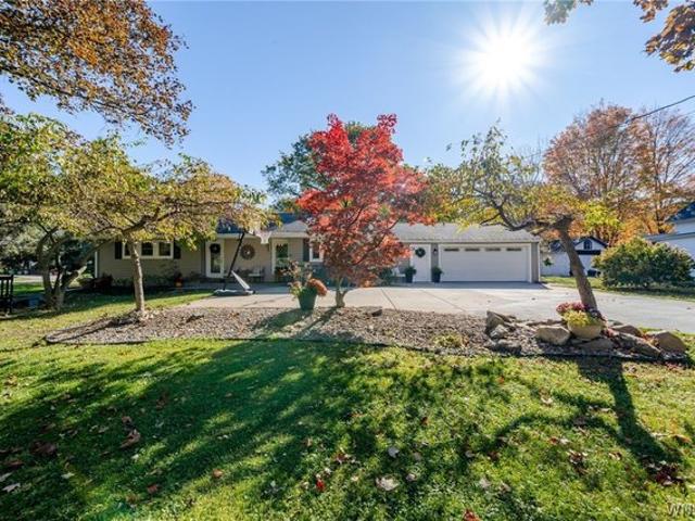 House for sale in Village of Orchard Park, Town of Orchard Park