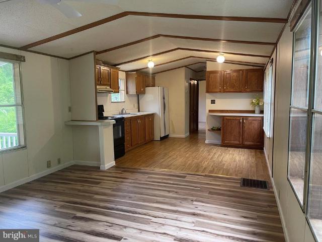 House for sale in Mc Alisterville, Pennsylvania