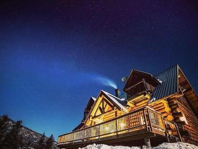 House for sale in Anahim Lake, British Columbia