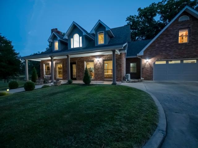 House for sale in Harrisburg, Missouri