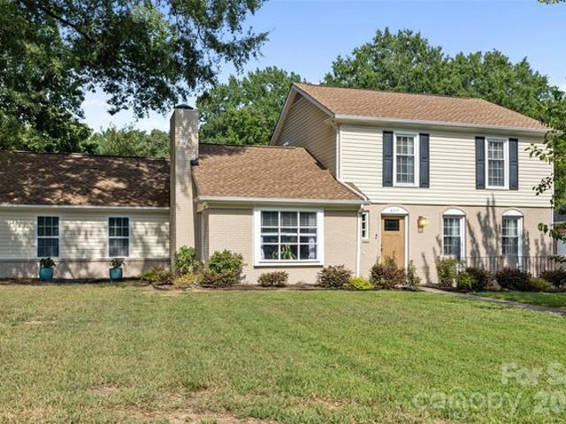 House for sale in Mecklenburg, North Carolina