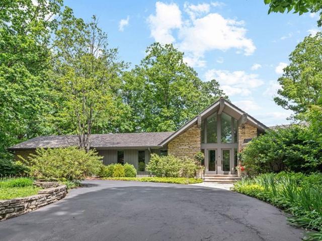 House for sale in Northbrook, Illinois