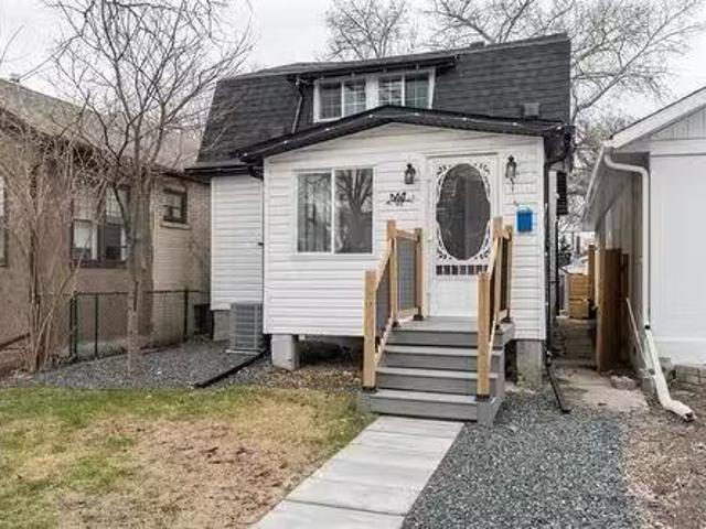 House for sale in East St. Paul, Manitoba