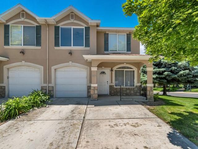 Townhouse for sale in Sandy, Utah