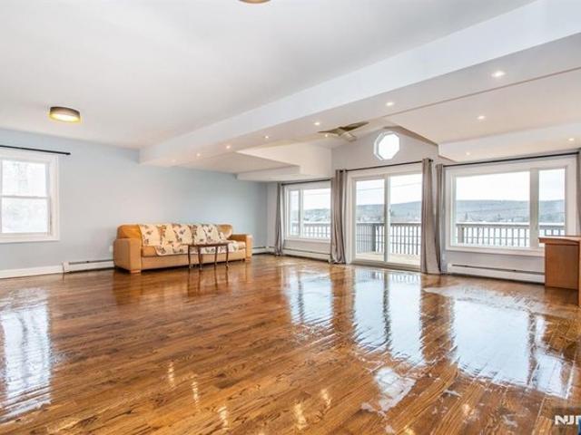 House for sale in Passaic, New Jersey