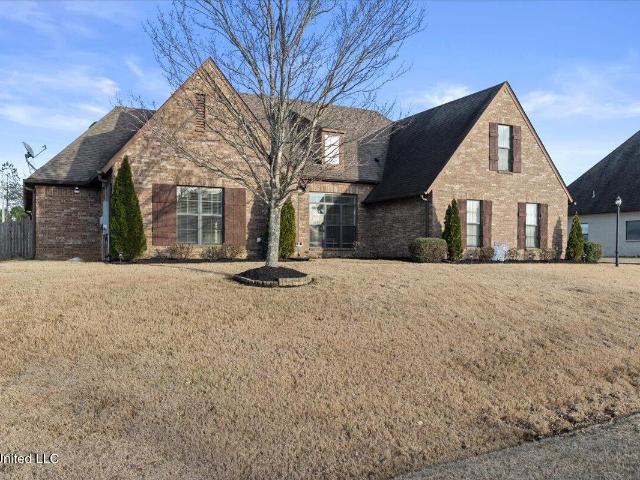 House for sale in Nesbit, Mississippi