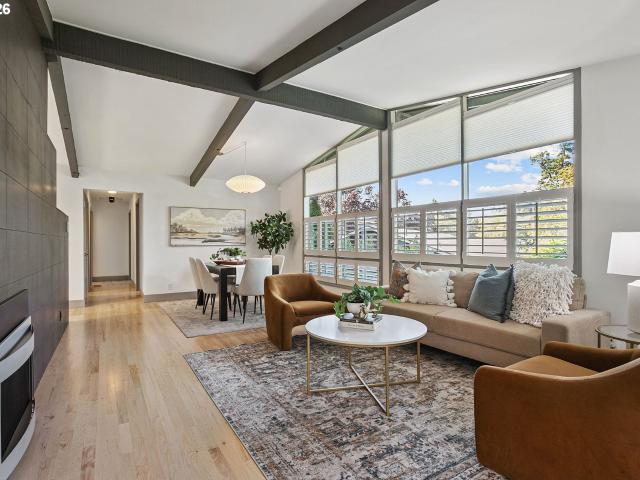 House for sale in Denney Whitford/Raleigh West, Beaverton