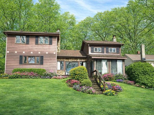 House for sale in Lakeville, Indiana