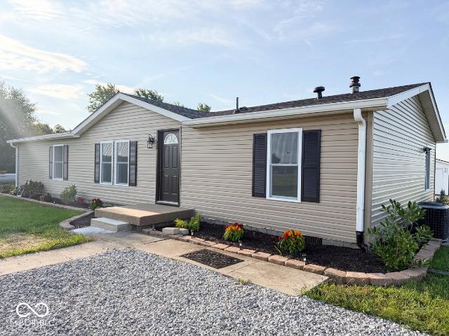 House for sale in Advance, Boone County