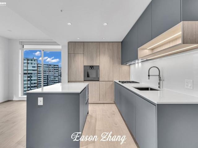 Apartment for rent in City Centre, Richmond
