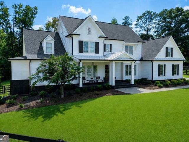 House for sale in Suwanee, Georgia