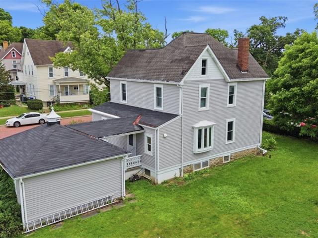 House for sale in Bridgeville, Pennsylvania
