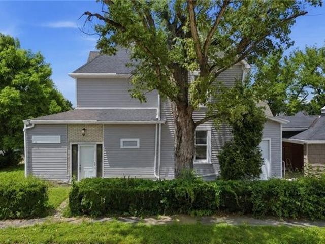 House for sale in Bridgeville, Pennsylvania