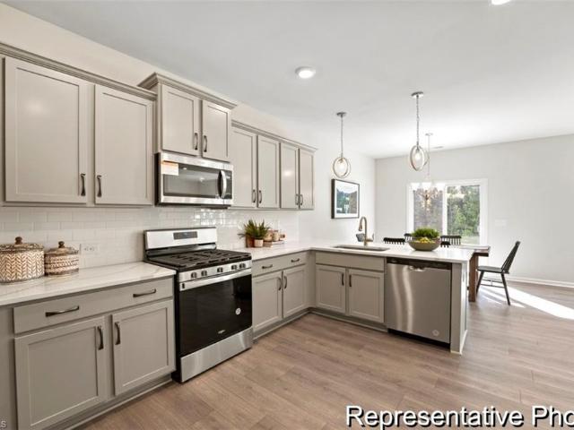 House for sale in Pfafftown, North Carolina