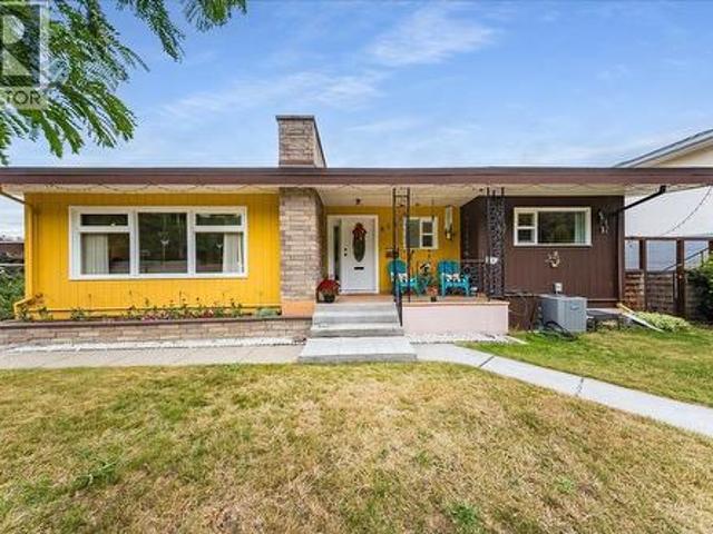 House for sale in Warfield, British Columbia