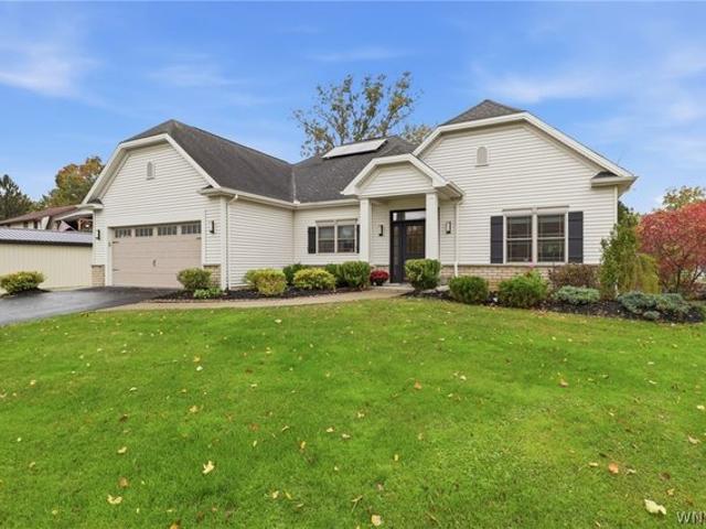 House for sale in East Amherst, Town of Clarence