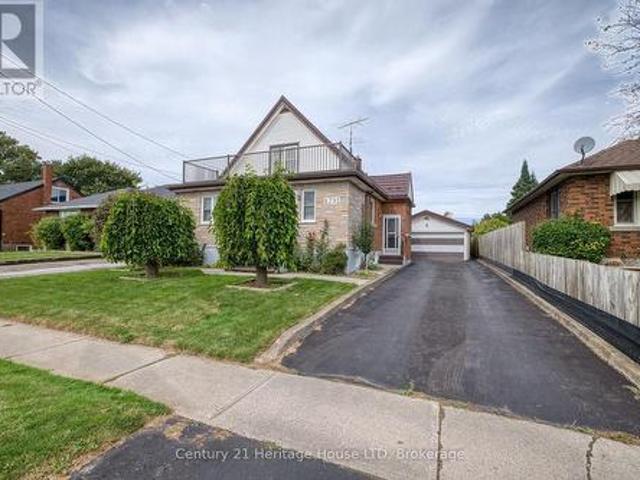 House for sale in Niagara Falls, Golden Horseshoe