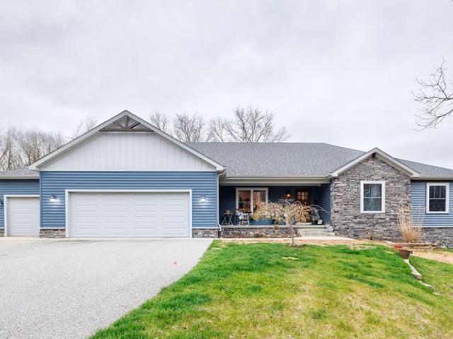 House for sale in Demotte, Indiana