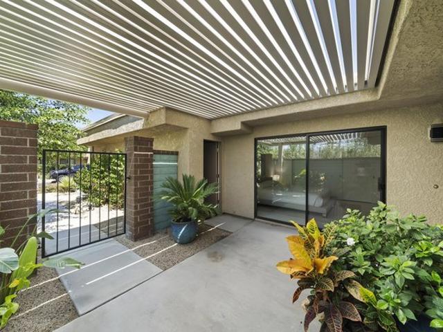 Condo for sale in Cathedral City, California