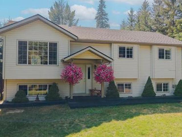 House for sale in Newgate, British Columbia