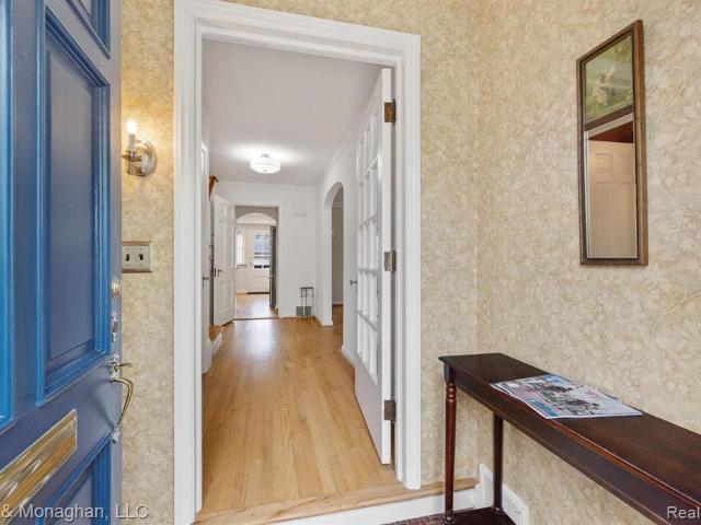 House for sale in Grosse Pointe, Wayne County