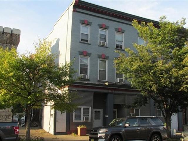 House for sale in Easton, Pennsylvania