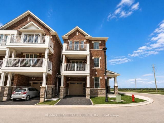 Townhouse for sale in Woburn, Ontario