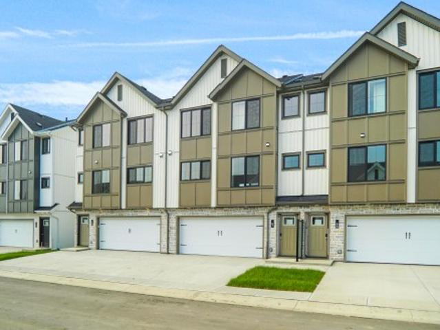 Townhouse for sale in Wedgewood, Alberta