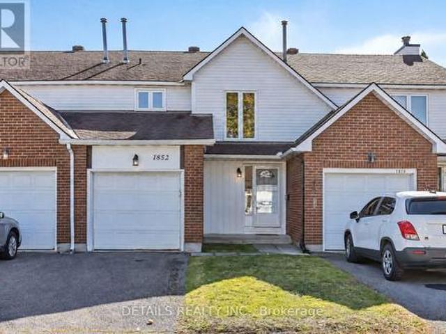 Townhouse for sale in Orléans Central, Ottawa