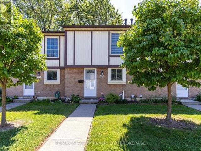 Townhouse for sale in Niagara, Ontario