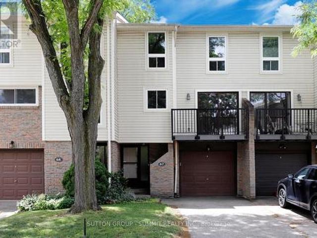 Townhouse for sale in Mississauga, Ontario