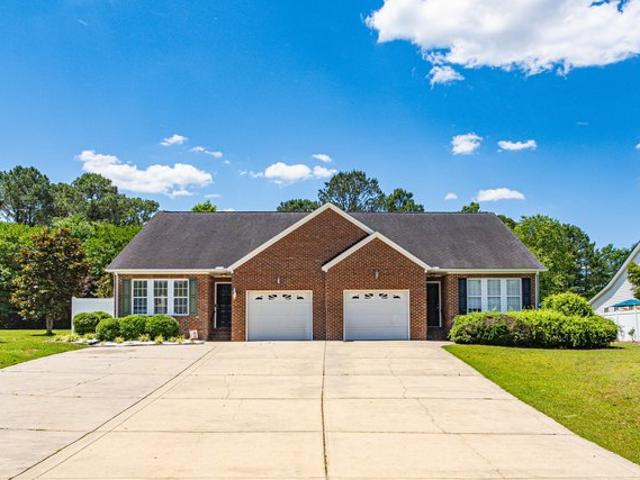 Townhouse for sale in Bunnlevel, North Carolina