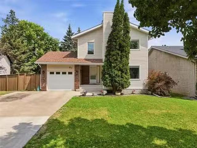 House for sale in East St. Paul, Manitoba