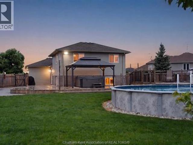 House for sale in Chatham–kent, Ontario