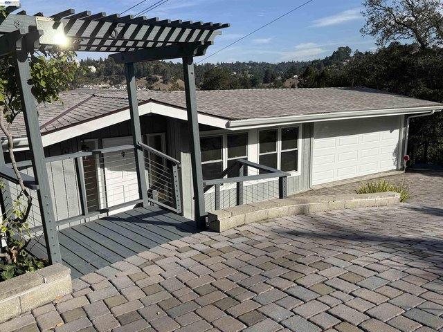 House for sale in Orinda, Contra Costa County