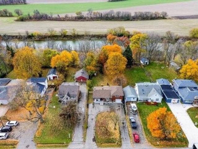 House for sale in Brant, Ontario