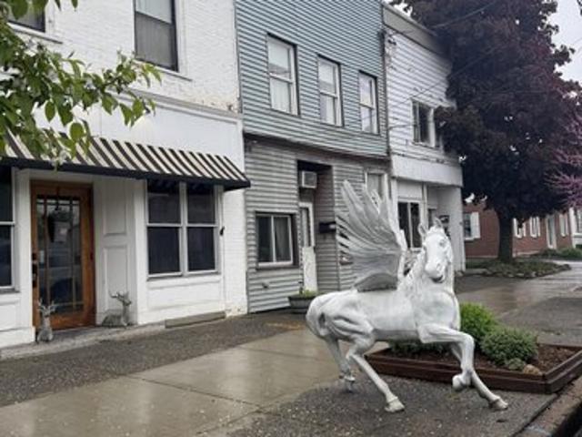 House for sale in Saratoga, New York