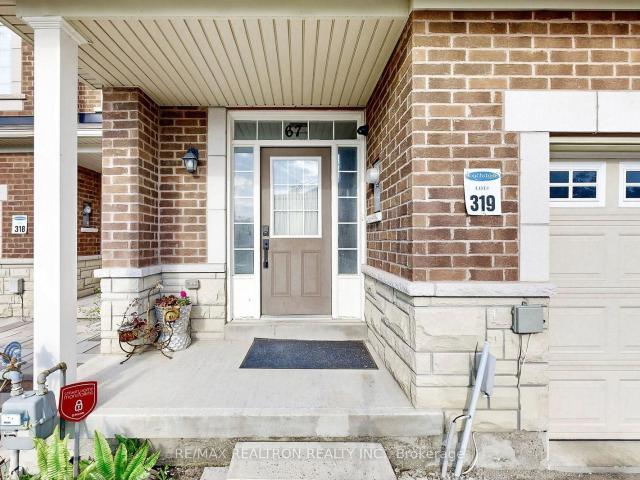 Townhouse for sale in Woburn, Ontario
