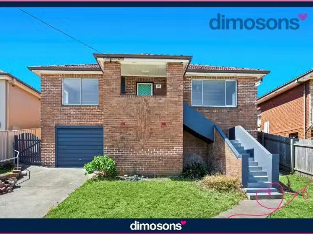 House for rent in Wollongong West, New South Wales