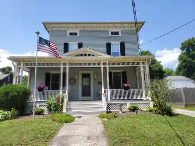 House for rent in Naugatuck