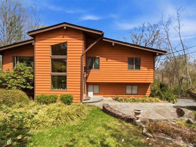 House for sale in Amawalk, New York