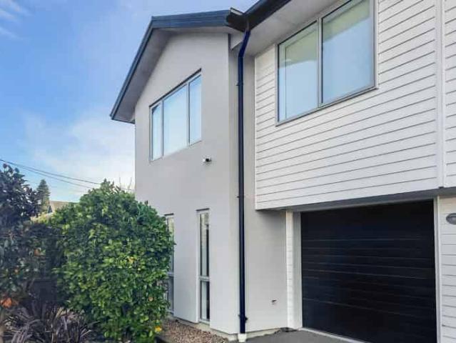 House for rent in Heathcote, Canterbury