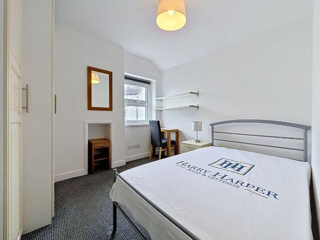 Room for rent in Cardiff International Sports Village, Falcon Lodge