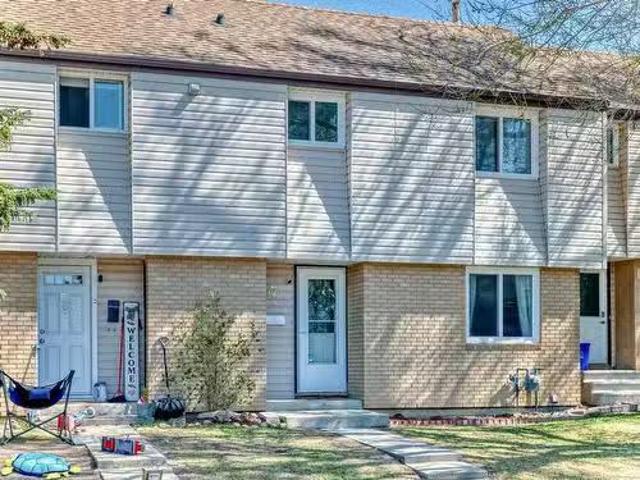 Condo for sale in Saint Albert, Alberta