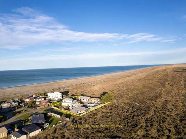 House for sale in Little Akaloa, Canterbury